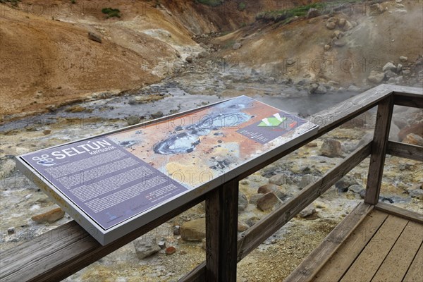 Viewing platform with information board