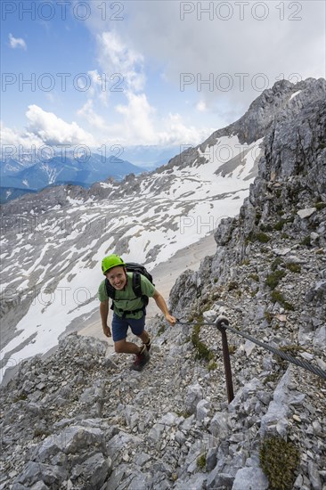 Hikers on the Hermann von Barth trail