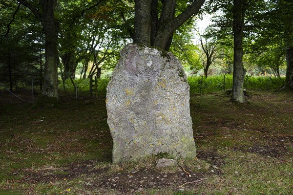 Clava cairn