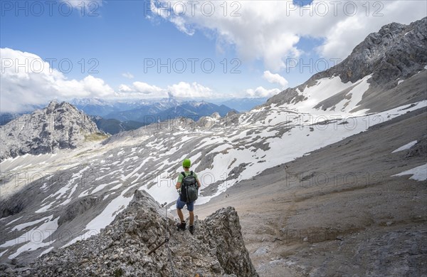 Hikers on the Hermann von Barth trail