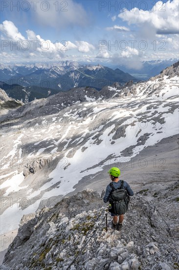 Hikers on the Hermann von Barth trail