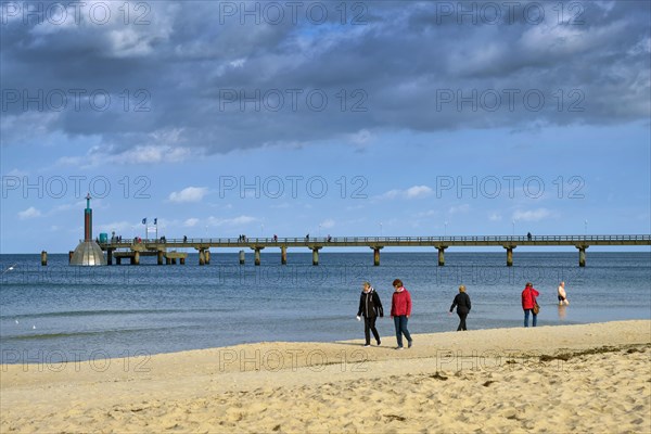Zinnowitz beach and pier with diving gondola