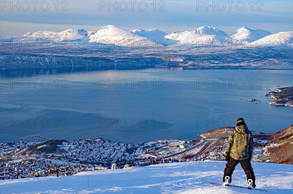 Snowboarders on the slope