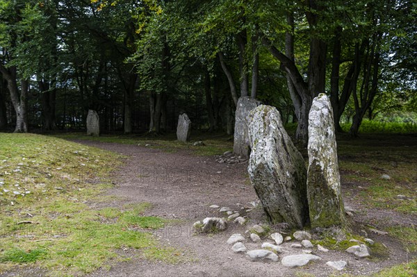 Clava cairn