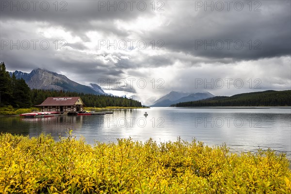 Curly Phillips Boathouse