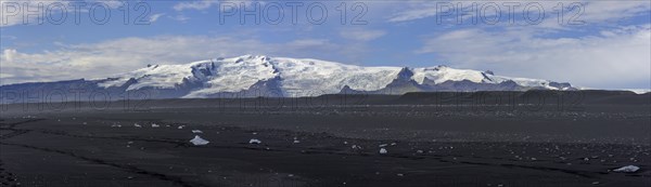 View to Vatnajoekull from Diamond Beach