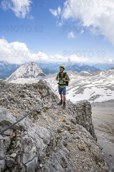 Hikers on the Hermann von Barth trail