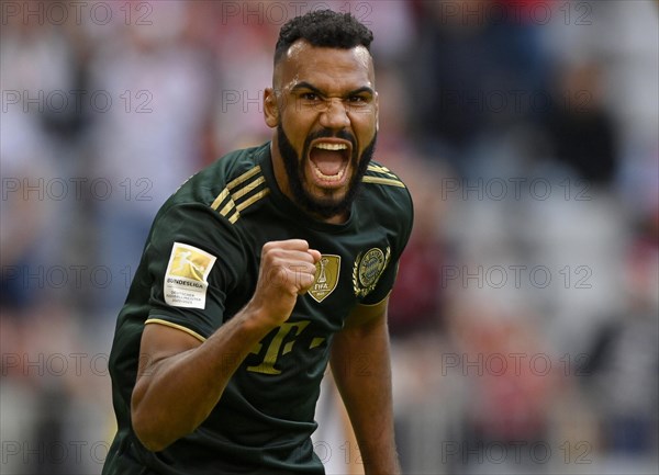 Goal celebration Eric Maxim Choupo-Moting