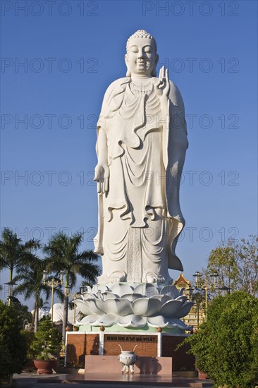 Buddha statue