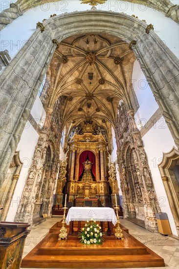 Santa Cruz Monastery