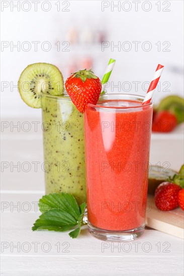 Smoothies Smoothie fruit juice healthy drinks juice in glasses