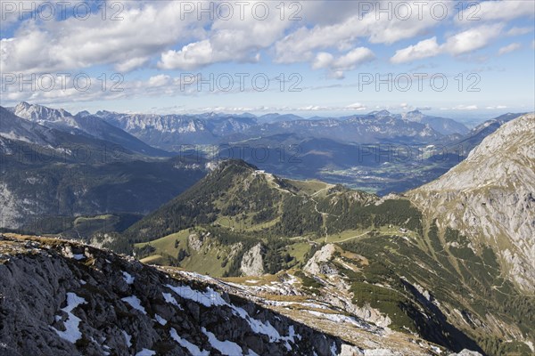 Jenner with Jennerbahn mountain station and Koenigssee town in the background