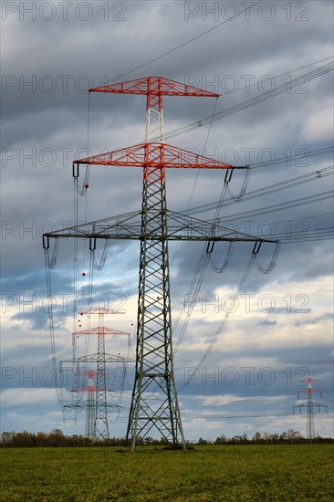 Power pylons