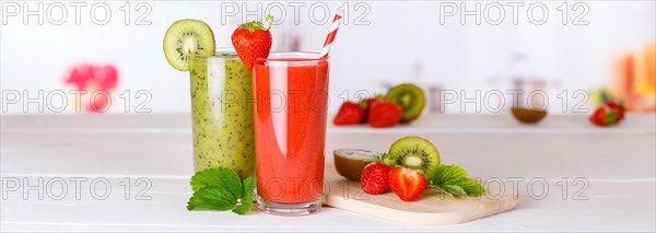 Smoothies Smoothie Fruit Juice Healthy Drinks Juice in Glasses Panorama copy space Copyspace