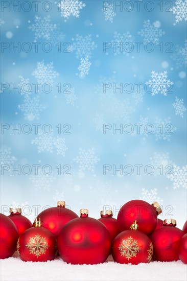 Christmas Many Red Christmas Balls Decoration Snowflakes Snow Winter copy space Copyspace Copy Space