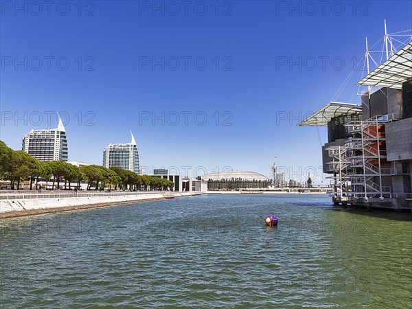 Oceanario de Lisboa with view of the twin towers Torres Sao Rafael and Sao Gabriel