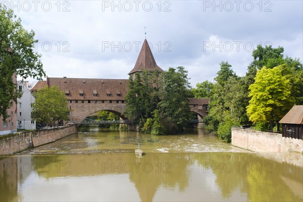 Kettensteg and Fronveste on the Pegnitz