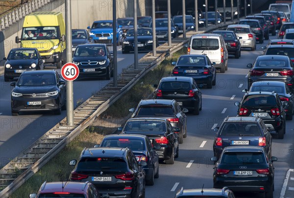 Evening rush hour on the Georg-Brauchle-Ring in Munich