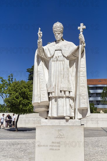 Statue of Pope Pius XII