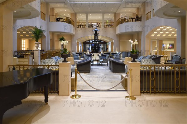 Hotel Adlon Kempinski lobby