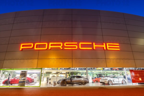 Porsche dealer Auto Autos Zuffenhausen modern architecture in Stuttgart