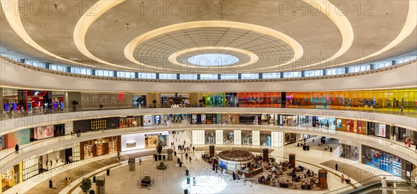 Dubai Mall Luxury Shopping Panorama Shopping in Dubai