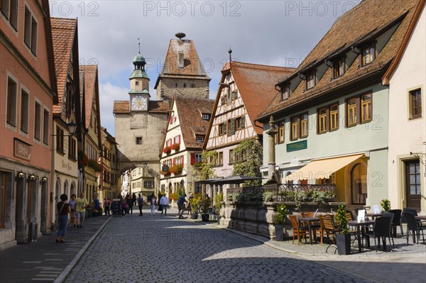 Roedergasse with Roederbogen and Markusturm