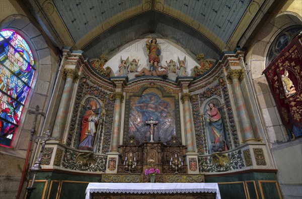 Altar of the coastal church Eglise Saint-Michel