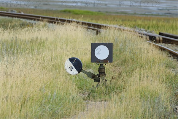 Hand switch and track of the island railway