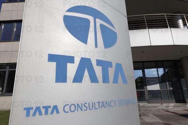 Tata Consulltancy Services