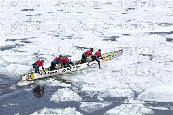 Canoe race on ice