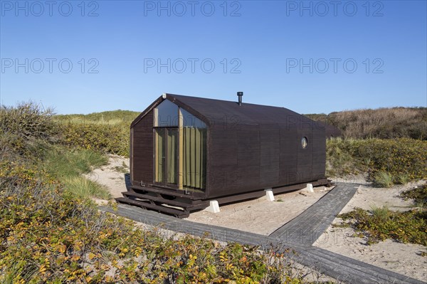 Wikkelhouse in the dunes on the dune