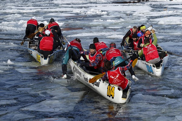 Canoe race on ice