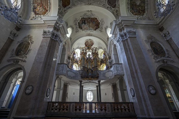 Organ of the town parish church of St. Mang