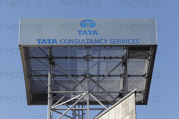 Tata Consulltancy Services