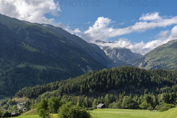 Landscape with the Wannenhorn group in the background