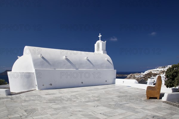 Orthodox chapell in Imerovigli