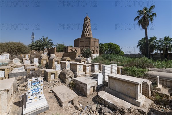 Zumurrud Khatun Mosque and Mausoleum