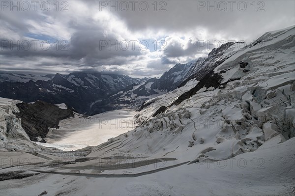 Overlook over the Aletsch Glacier from the Jungfraujoch