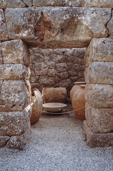 Pottery at the Necromanteion