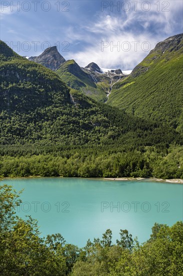 Lake Lovatnet