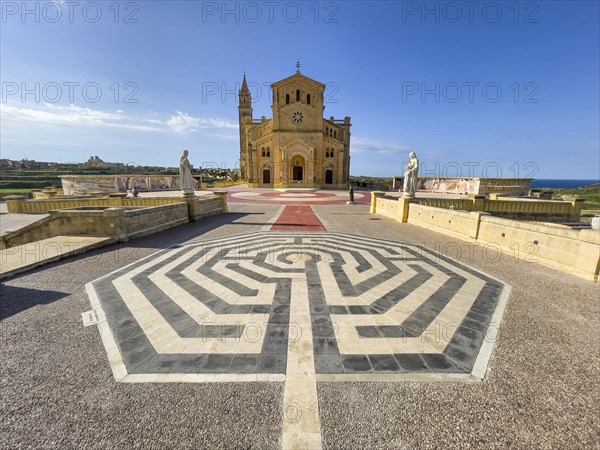 Access to Sanctuary National Shrine