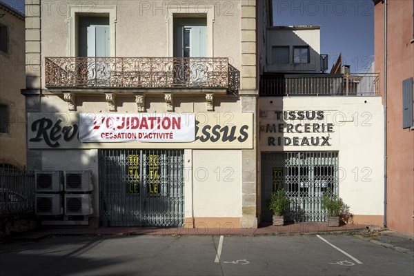 A shop in the centre of Narbonne for fabrics