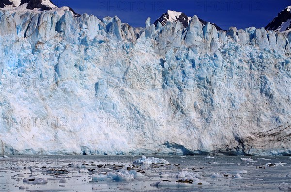 Glacier front and mountains