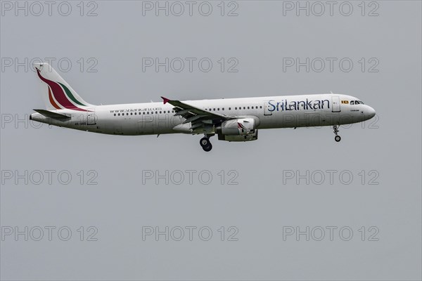 Aircraft SriLankan Airlines Airbus A321-200