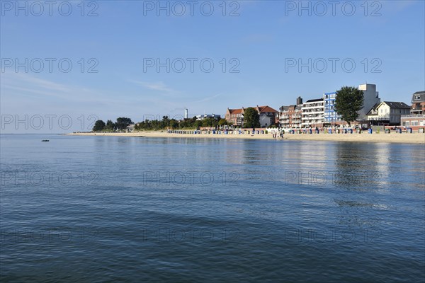 Shore of the main bathing beach of Wyk auf Foehr