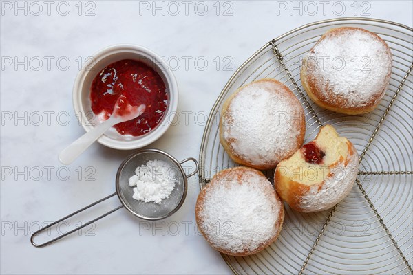 Filled Berlin pancakes