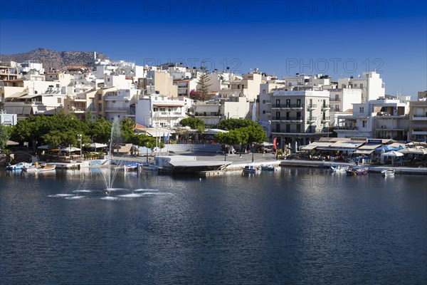 Lake Voulismeni in Agios Nikolaos