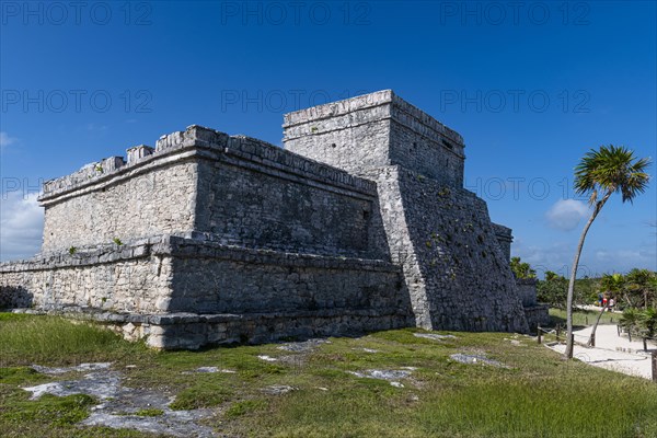 Pre-Columbian Mayan walled city Tulum