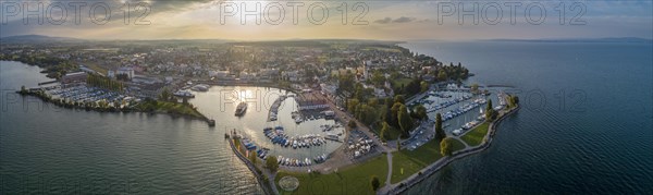 Evening atmosphere at the harbour